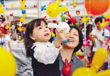 六一將至昆明玩具熱銷，專家建議兒童節消費要冷靜