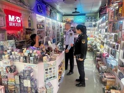 “注射器玩具”走俏校園周邊，家長憂心市場監管迅速介入整改